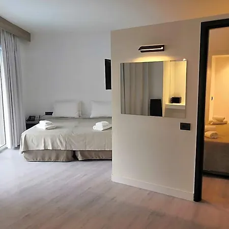 Отель Castellum 4*